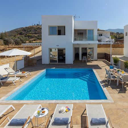 Diana Seaside Villas Pomos Dış mekan fotoğraf