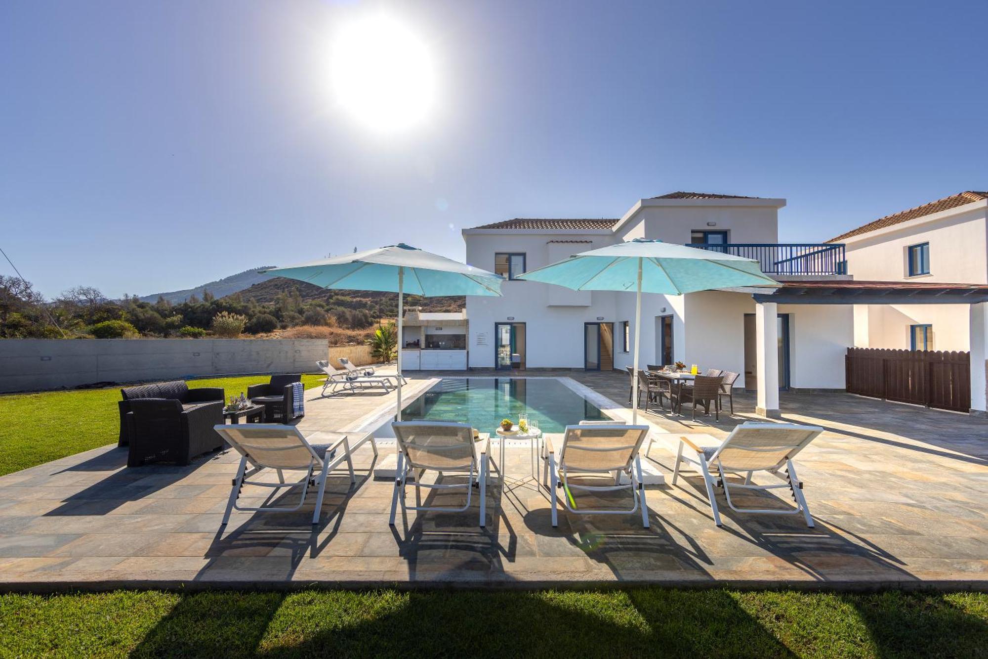 Diana Seaside Villas Pomos Dış mekan fotoğraf
