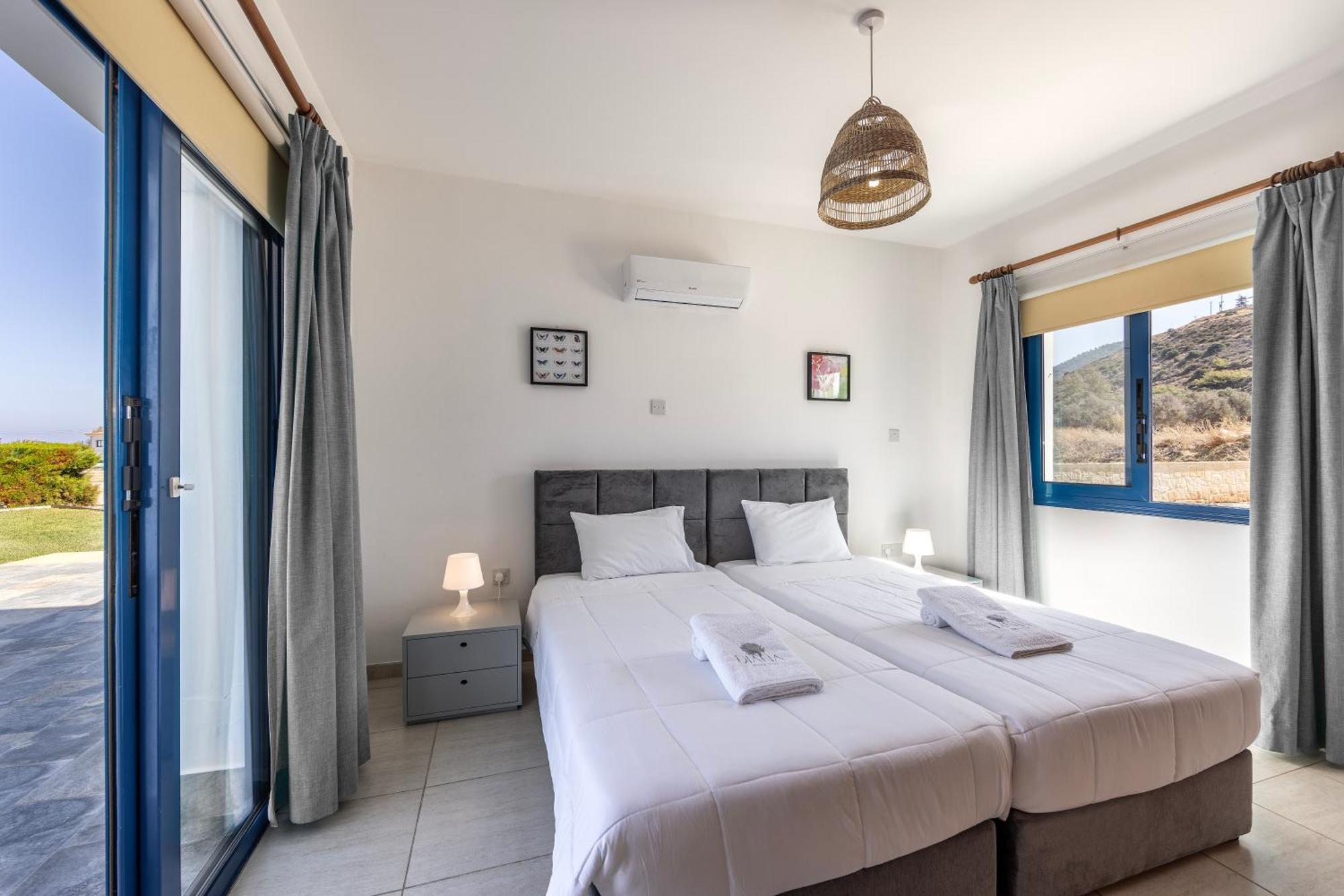 Diana Seaside Villas Pomos Dış mekan fotoğraf